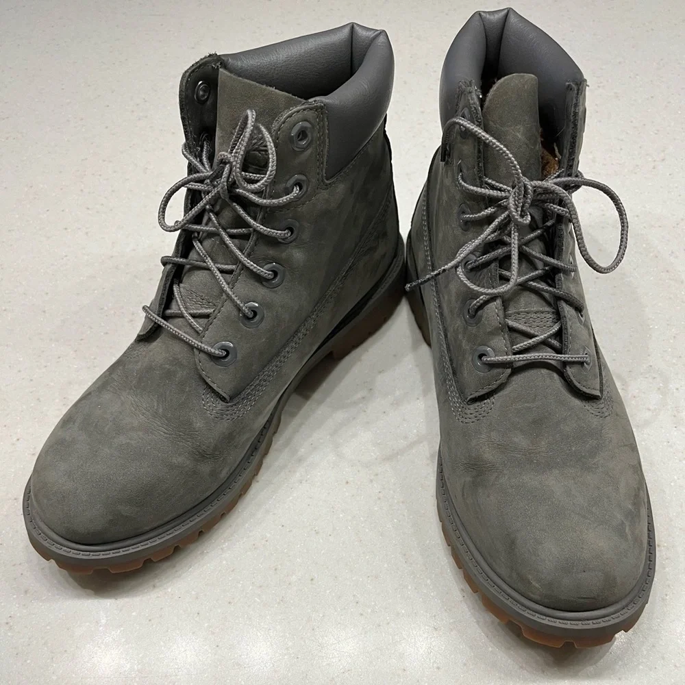 Timbs - Picture 2 of 5